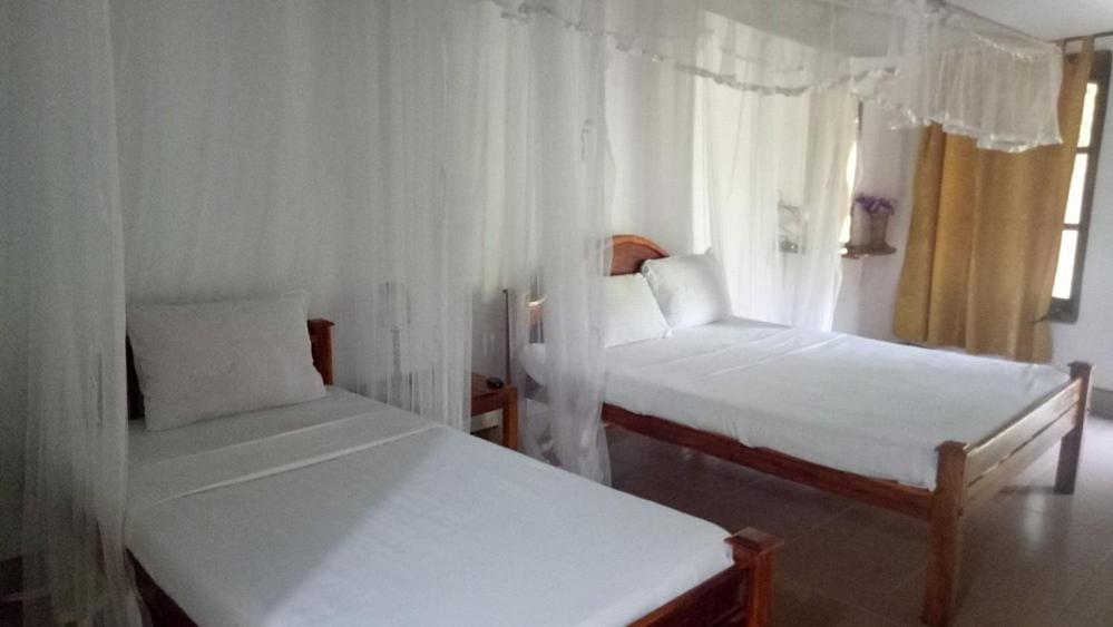 New Roy Guest House Kalkudah  Exterior foto