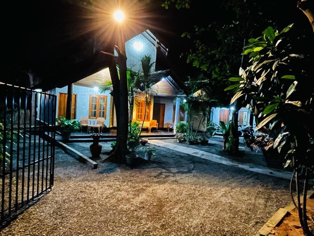 New Roy Guest House Kalkudah  Exterior foto