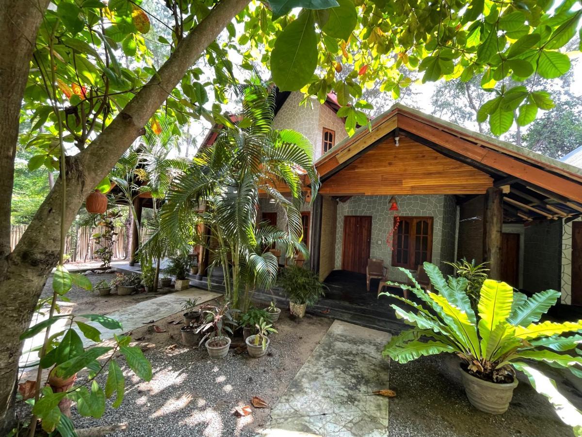 New Roy Guest House Kalkudah  Exterior foto
